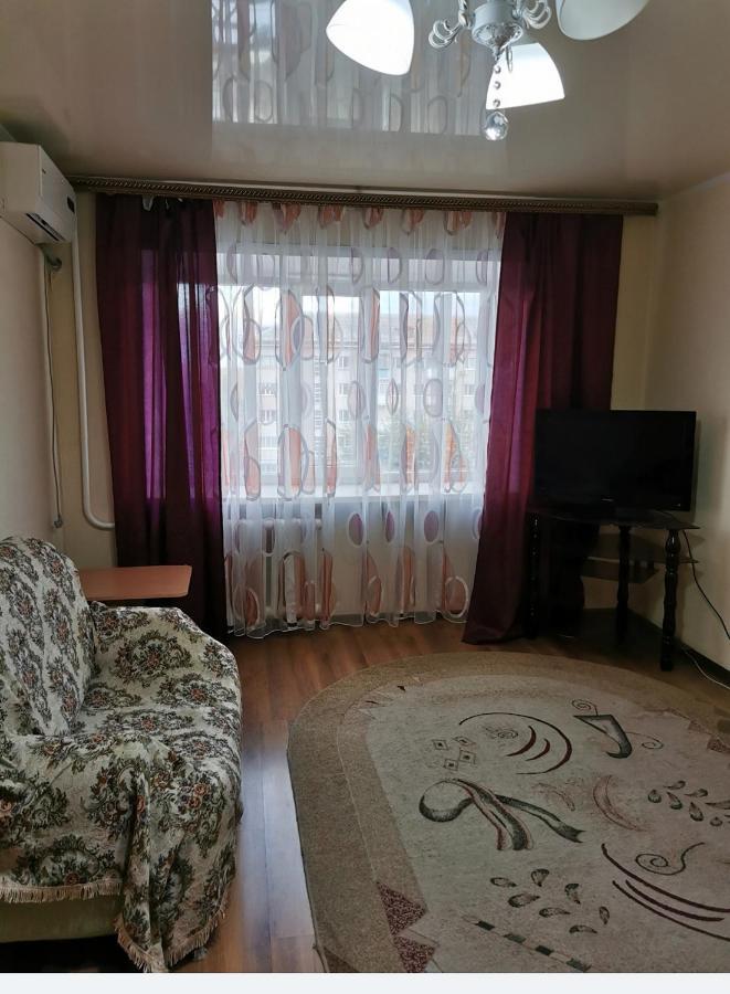 1 Комн Апартаменты В Центре Рядом С Парком Qostanai Exterior foto